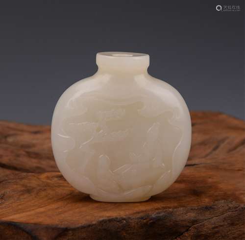 CHINESE WHITE JADE SNUFF BOTTLE CARVED OLD MAN AND