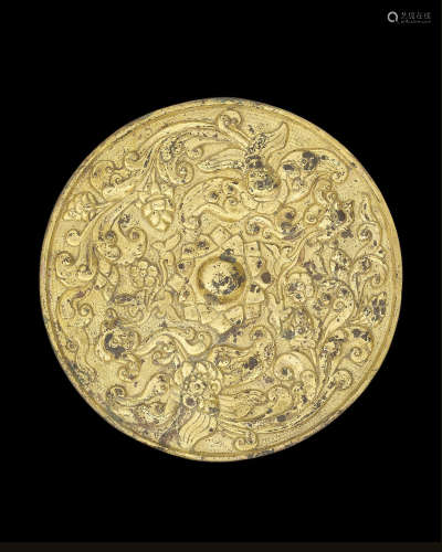 九至十三世纪 铜错金银双凤缠枝花纹镜