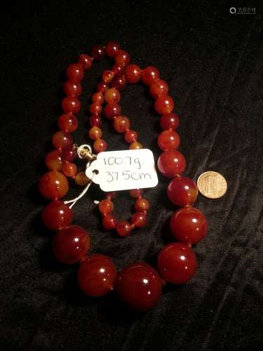 AMBER MILA NECKLACE