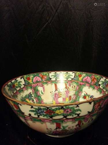 Antique Chinese Famille Rose Porcelain Bowl