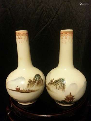 A pair of Chinese Porcelain VASE