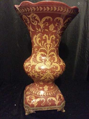 Chinese Famille Rose Porcelain VASE