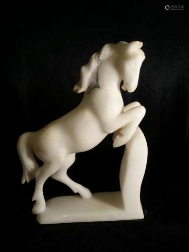 White jade horse