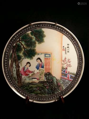 ANTIQUE CHINESE PORCELAIN DISH