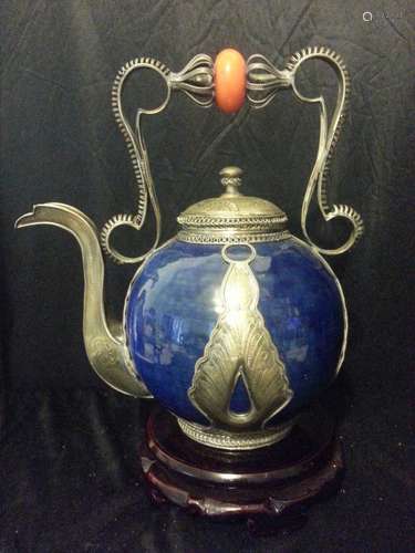 Antique Chinese Porcelain Teapot