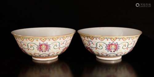 Pair of Chinese Famille Rose Porcelain Bowls