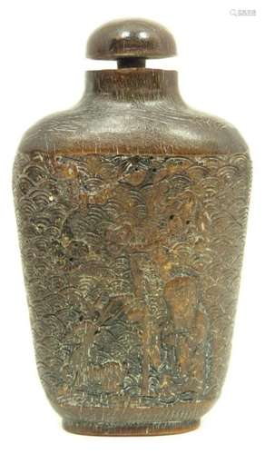 CHINESE RELIEF CARVED HORN SCHOLAR SNUFF BOTTLE