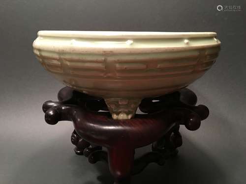 ANTIQUE Chinese LongQuan Footed Censer, Yuan-Ming Period(1279-1644)