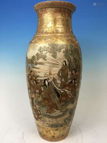 ANTIQUE Japanese Huge Satsuma Vase with figurines, Meiji period. Marked. 25