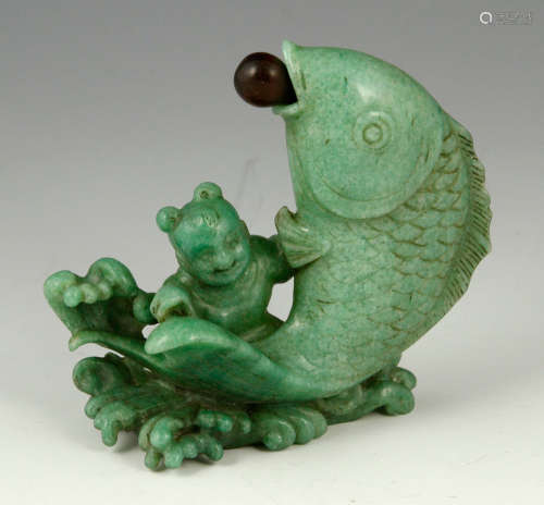 Chinese Qing Dynasty Green Jade Snuff Bottle