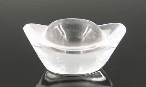 20TH CENTURY CRYSTAL CARVED INGOT