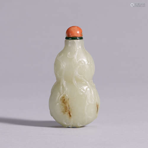 白玉瓜瓞綿延葫蘆形鼻煙壺