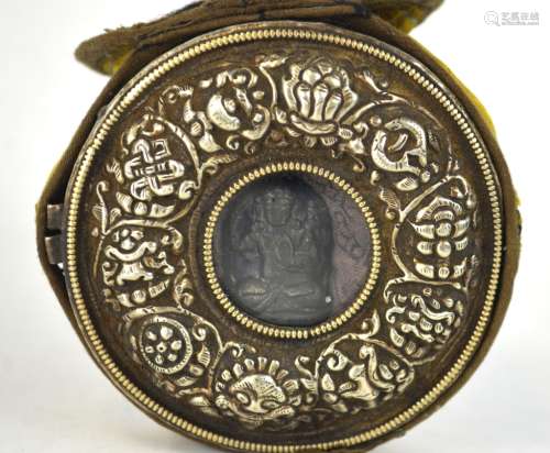 Chinese Round Silver Box w/Buddha