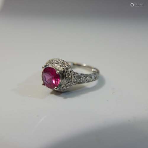 STUNNING 18K WHITE GOLD PINK TOURMALINE AND DIAMOND RING - 5 GRAMS