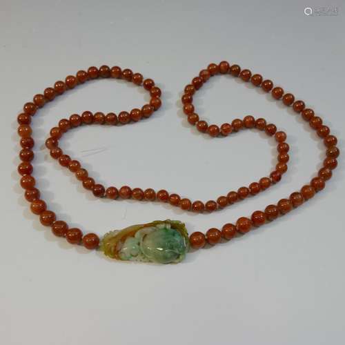 BEAUTIFUL ANTIQUE CARVED JADEITE NECKLACE