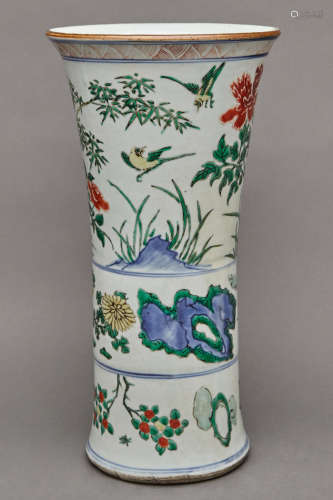 Chinese Wucai Glazed Porcelain Beaker Vase 19th Century