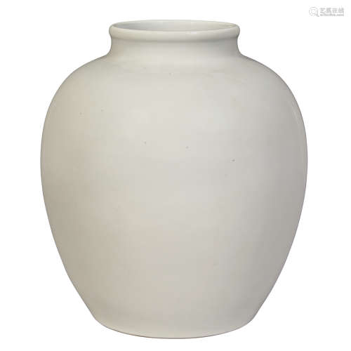 Chinese White Glazed Porcelain Jar 18th Century