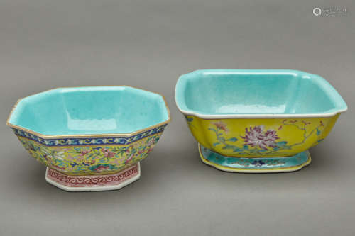 Two Chinese Famille Rose Glazed Porcelain Bowls 19th Century