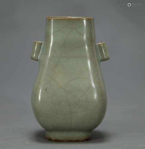 A Guan-Type Celadon Vase