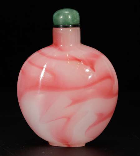 A Swirled Pink Glass Snuff Bottle