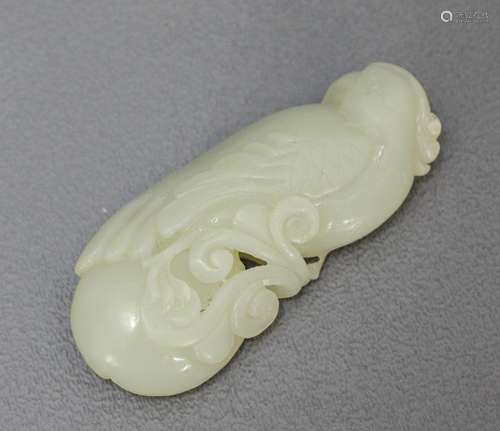 Chinese Jade Carving of a Parrot - 18th Century