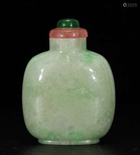 A Plain Pale Green Jadeite Bottle