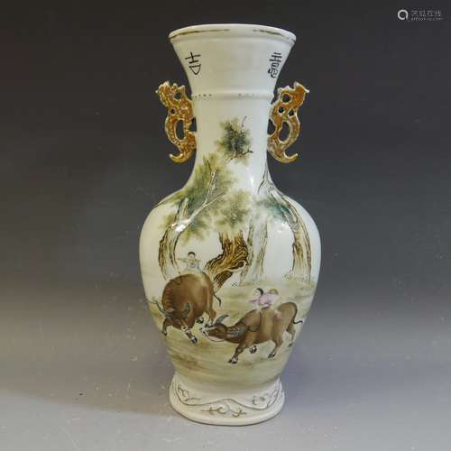 ANTIQUE CHINESE FAMILLE ROSE PORCELAIN VASE - REPUBLIC PERIOD