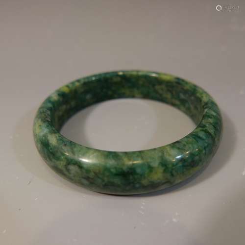 CHINESE GREEN JADE BRACELET