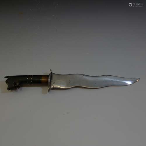 ANTIQUE SOUTH ASIAN DAGGER