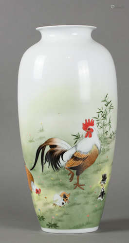 CHINESE FAMILLE ROSE ROOSTER SCENE VASE