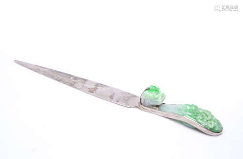 A Chinese Silver-Decorated Jadeite Knife 