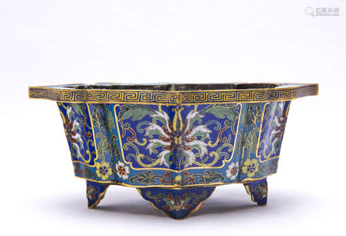 A Chinese Cloisonné Enamel Pot