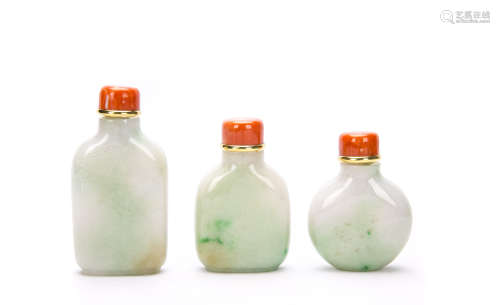 A Set Of Three Jadeite Snuff Bottle