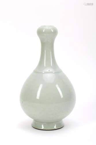 Chinese Celadon Glazed Garlic-Head Shaped Porcelain Vase