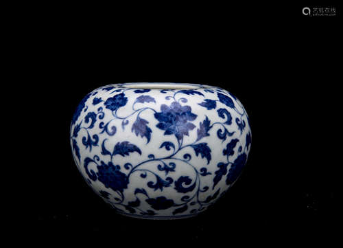 Chinese Blue and White Porcelain Jar