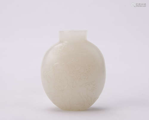 Chinese Carved White Jade Snuff Bottle