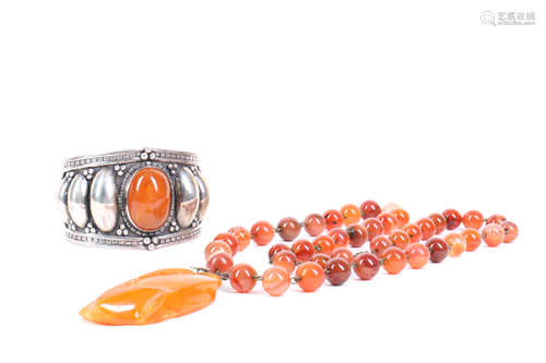 Two Amber Group - Necklace and Bracelet