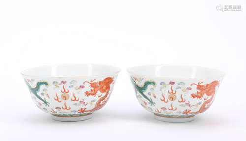 Pair of Chinese Famille-Rose Glazed Porcelain Bowls