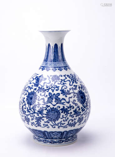 Chinese Blue and White Porcelain Vase