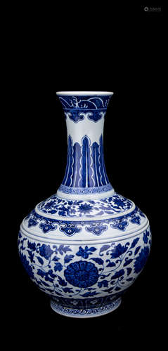 Chinese Blue and White Porcelain Vase