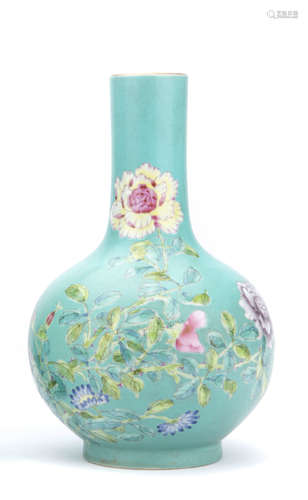 Chinese Famille Rose Porcelain Vase