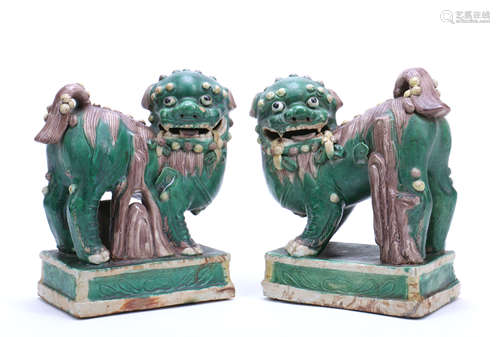 Pair Chinese Famille Verte Porcelain Foolion 