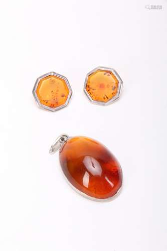 Set of Three Pieces Amber Ear Ring and Pendant 