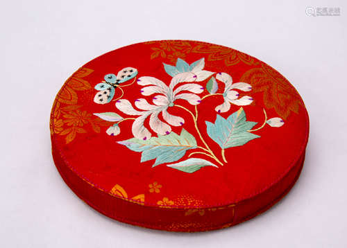 Chinese Embroidery Pulse Pad with Floral and Butterfly