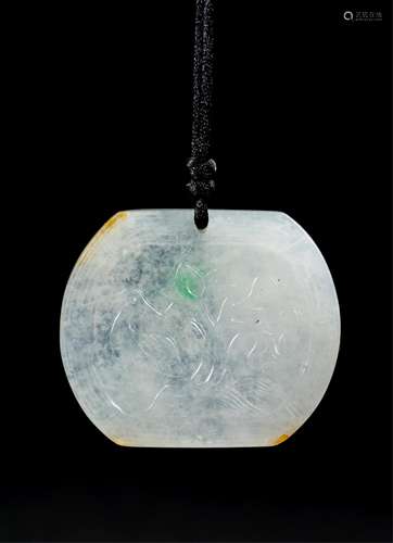 CHINESE QING DYNASTY JADEITE PLAQUE PENDANT