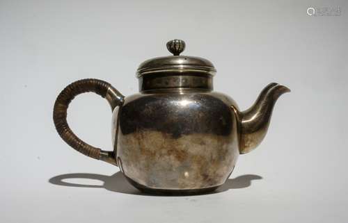 CHINESE STERLING SILVER TEA POT