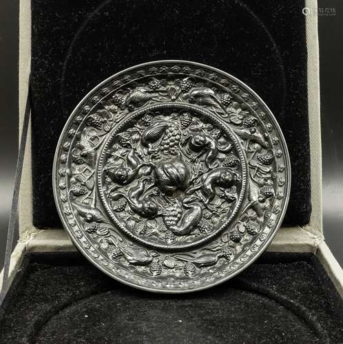 CHINESE TANG DYNASTY BRONZE MIRROR