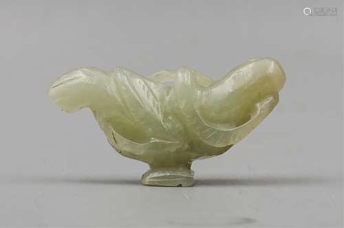 CHINESE QING DYNASTY HETIAN JADE CARVED MAGPIES