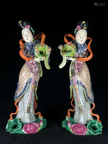 PAIR OF CHINESE FAMILLE ROSE LADIES