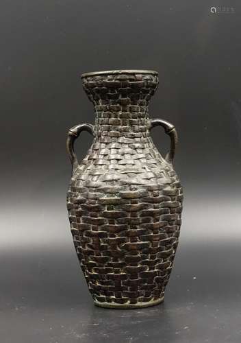 CHINESE QING DYNASTY BRONZE BASKET WEAVE VASE